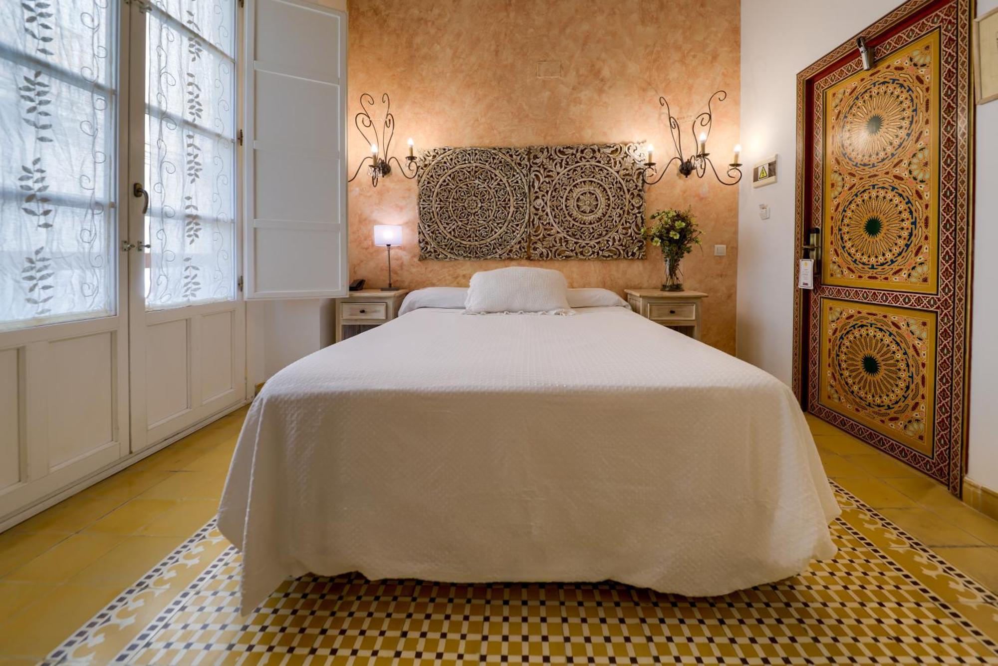 Hotel Argantonio كاديز المظهر الخارجي الصورة